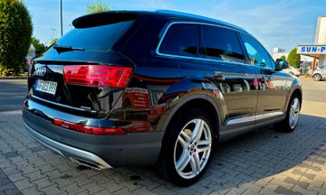 Audi Q7 - 4