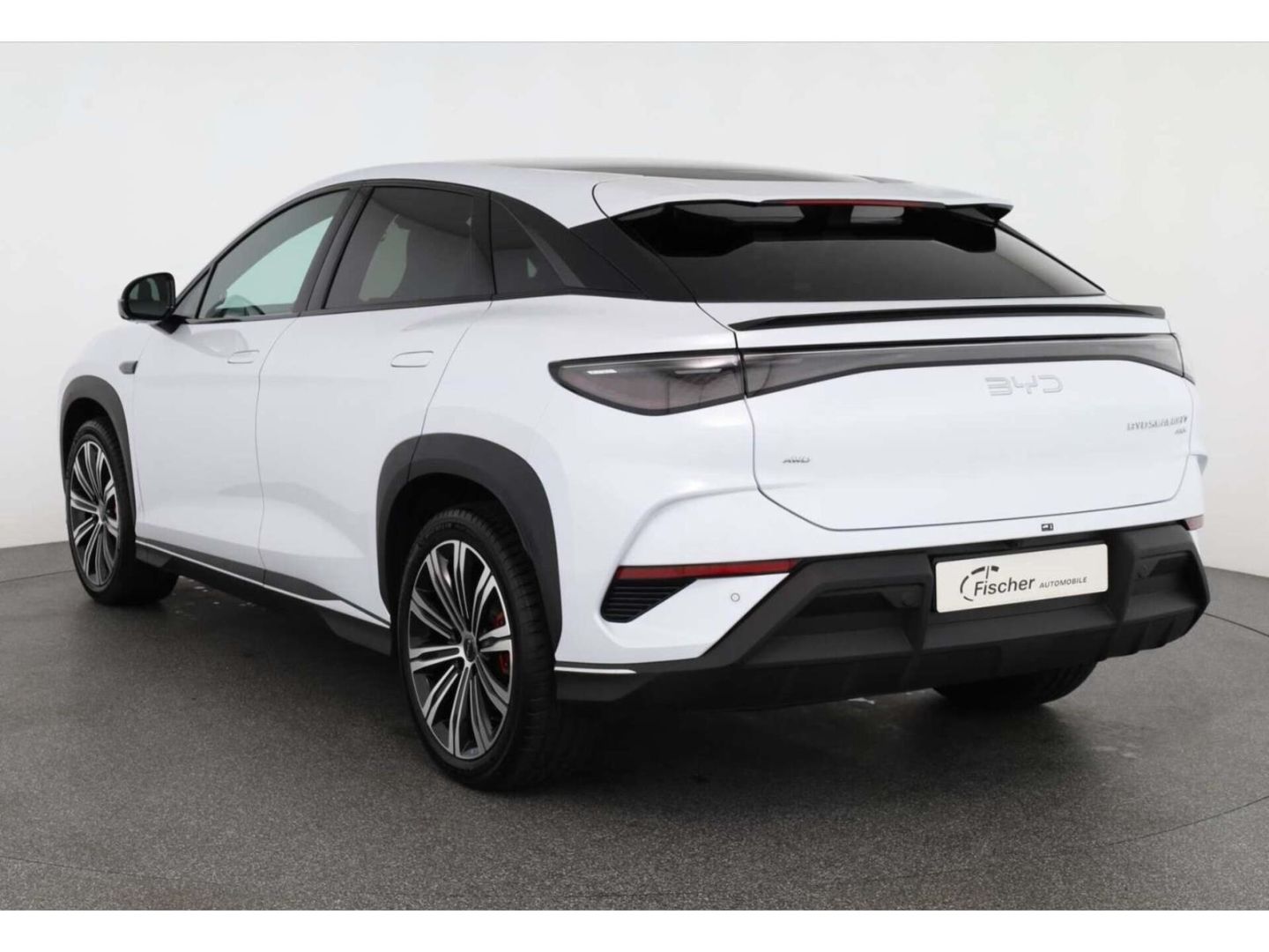 BYD SEALION 7