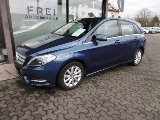 Mercedes-Benz B 180 BlueEFFICIENCY,Automatik,Leder Beige,AHK,