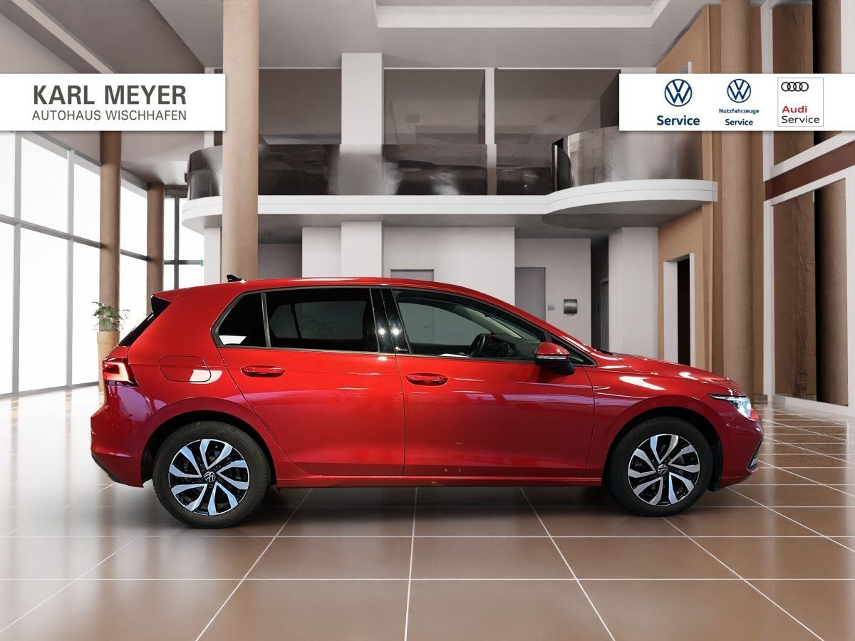 Fahrzeugabbildung Volkswagen Golf Active 1.5 TSI 6-Gang IQ.Light Navi Pano