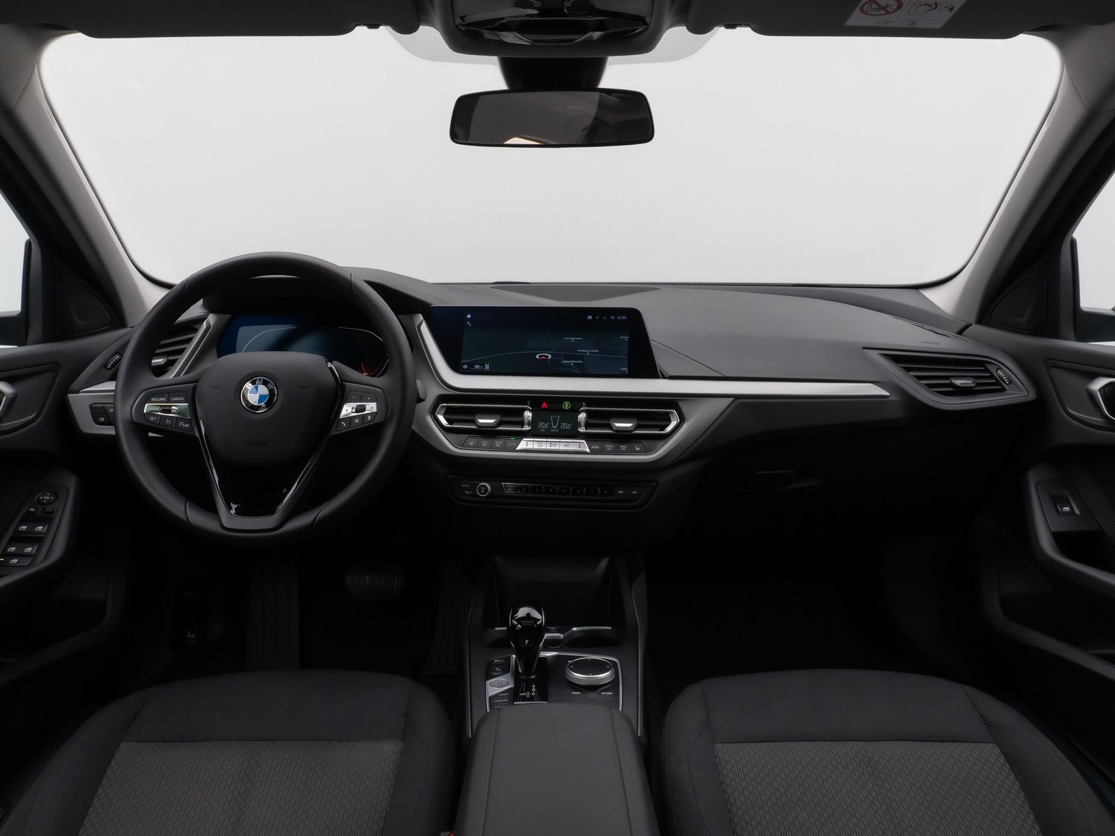 Fahrzeugabbildung BMW 120i Panorama Kamera HUD HiFi DAB LED 17Zoll