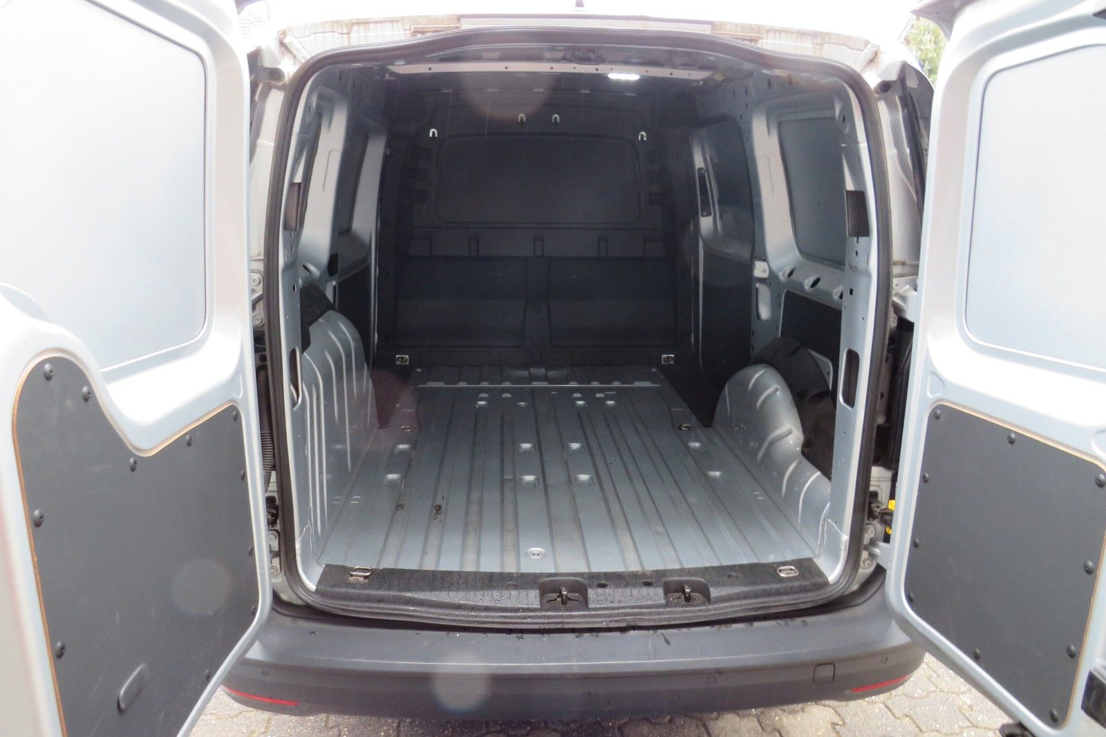 Fahrzeugabbildung Volkswagen Caddy Cargo Maxi TDI FLÜGEL SITZH. TELVOR PDC 1H