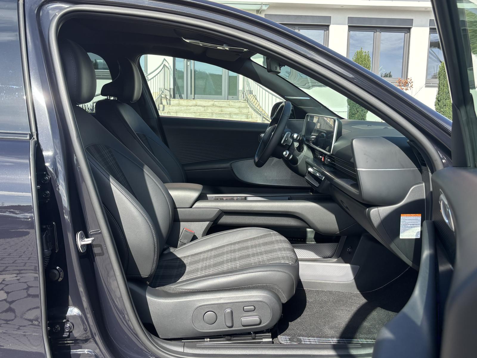 Hyundai Ioniq 6 First Edition 4WD 325 ch • 12 600 km • Batterie 98,5 % • Bose • Pano • 360°