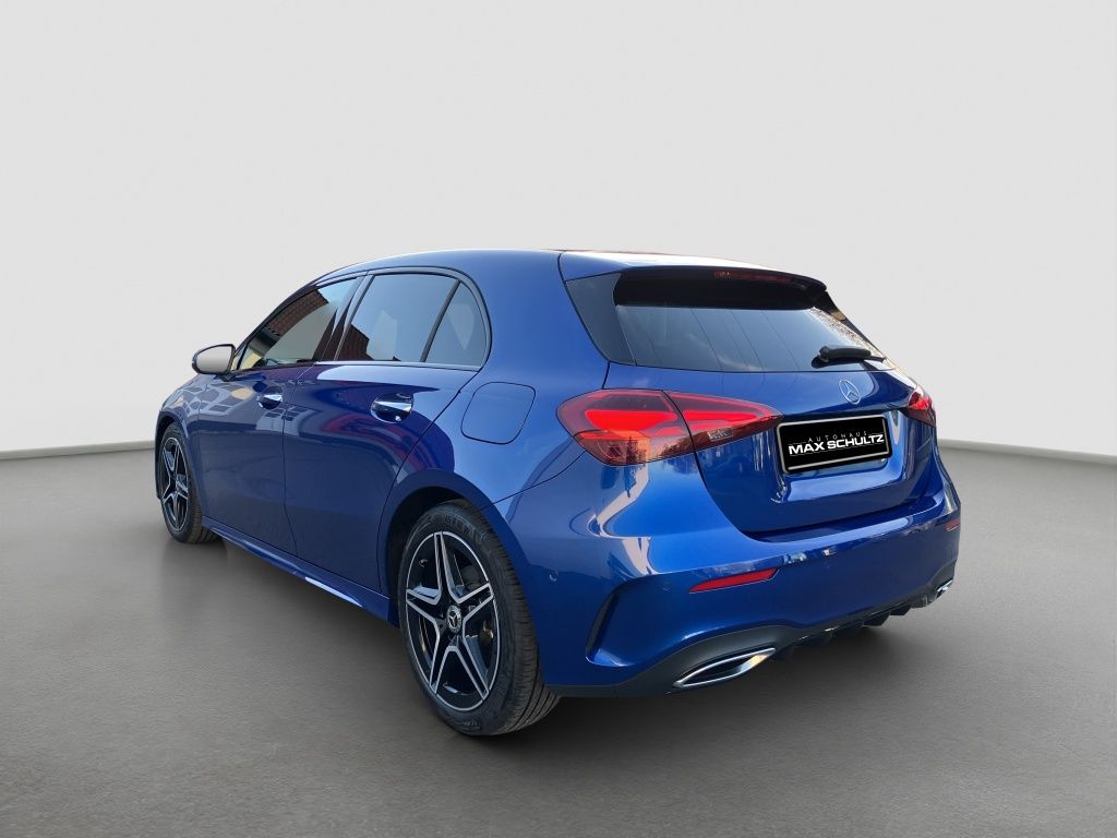 Fahrzeugabbildung Mercedes-Benz A 200 d AMG*NIGHT*DISTR*MULTIB*KEYLESS*KAM*NAVI