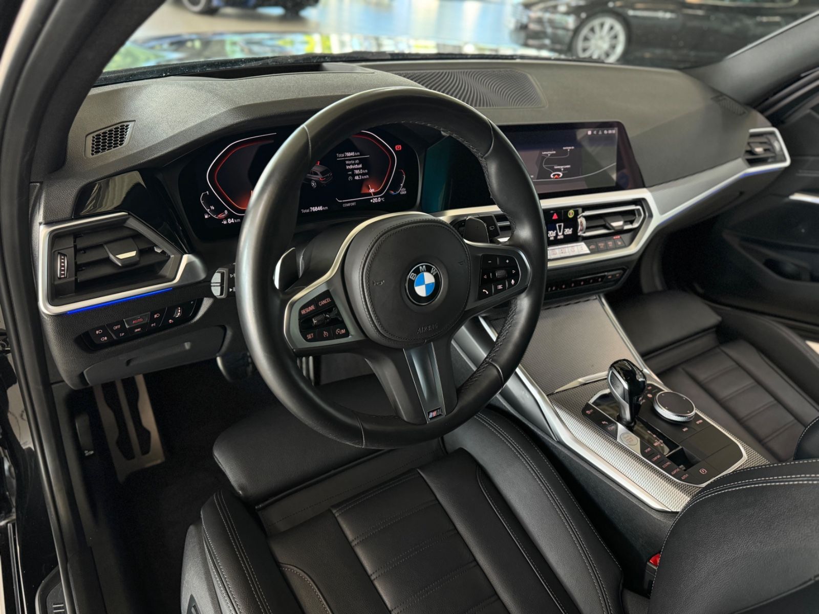 Fahrzeugabbildung BMW 320i  M Sport Kamera Laser HUD DAB HiFi Komfort