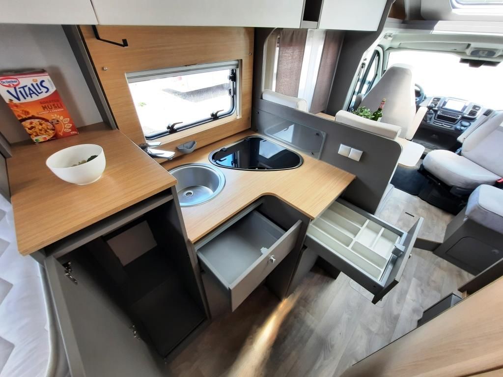 Fahrzeugabbildung LMC Tourer T 660 G SAT/TV/Solar/Luftfeder HA