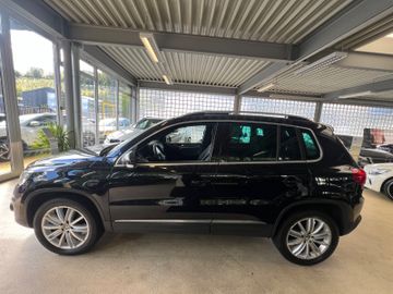 Volkswagen Tiguan - 8