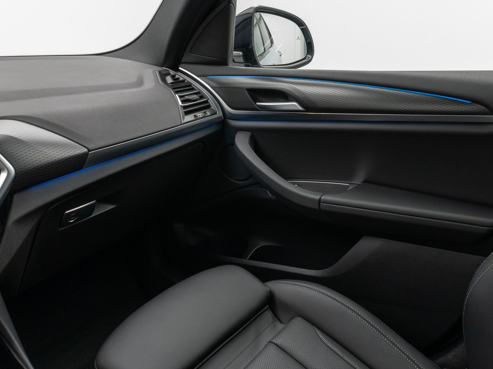 Fahrzeugabbildung BMW X3 xD30e M Sport Kamera Laser HUD DAB HiFi AHK
