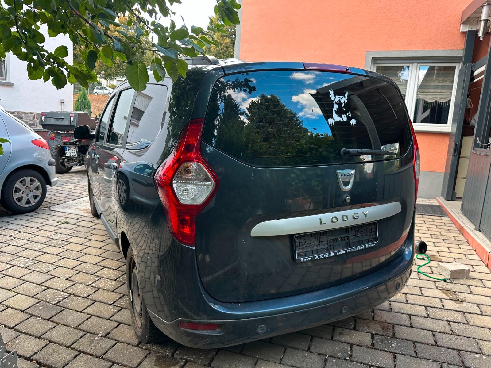 Dacia Lodgy 2014 — interior