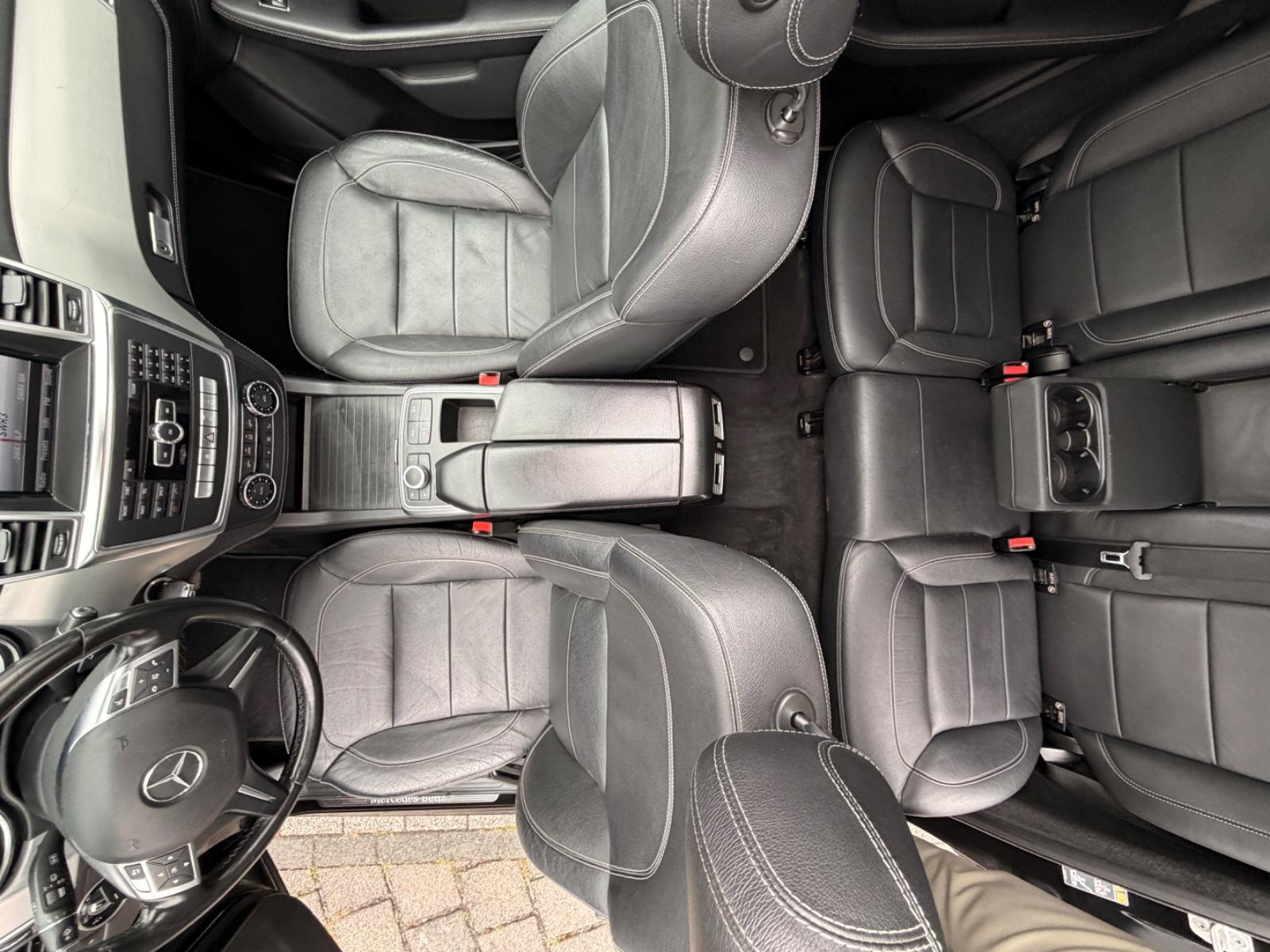 Mercedes-Benz ML 350 ML BlueTec 4Matic AMG*Pano.*AHK*