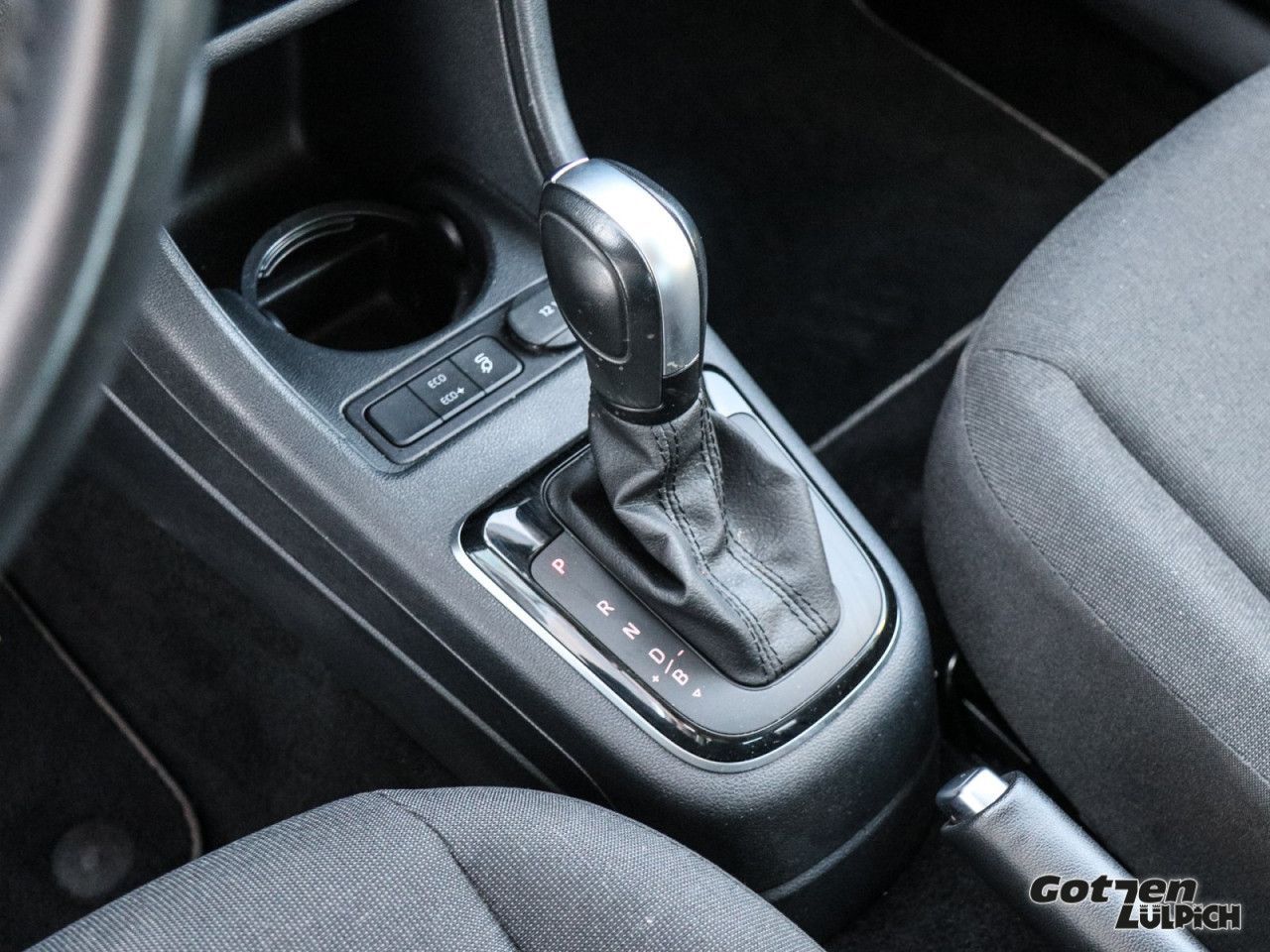 Fahrzeugabbildung Volkswagen e-up! Style Plus Winterpaket Komfortpaket Klima