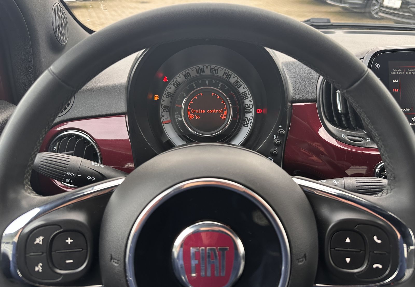 Fahrzeugabbildung Fiat 500 1.2 Lounge*PDC*UConnect*LED*Tempomat*ELFH*