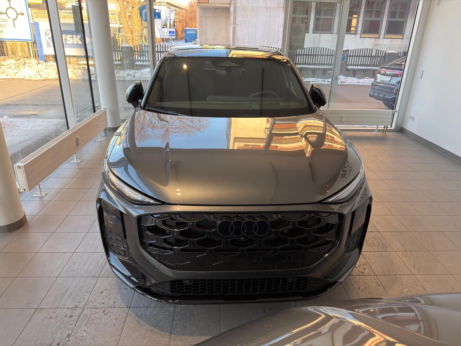 Audi Q3 SPORTBACK SLine/gr-sw/Pan/Tech+/MMIpro/20