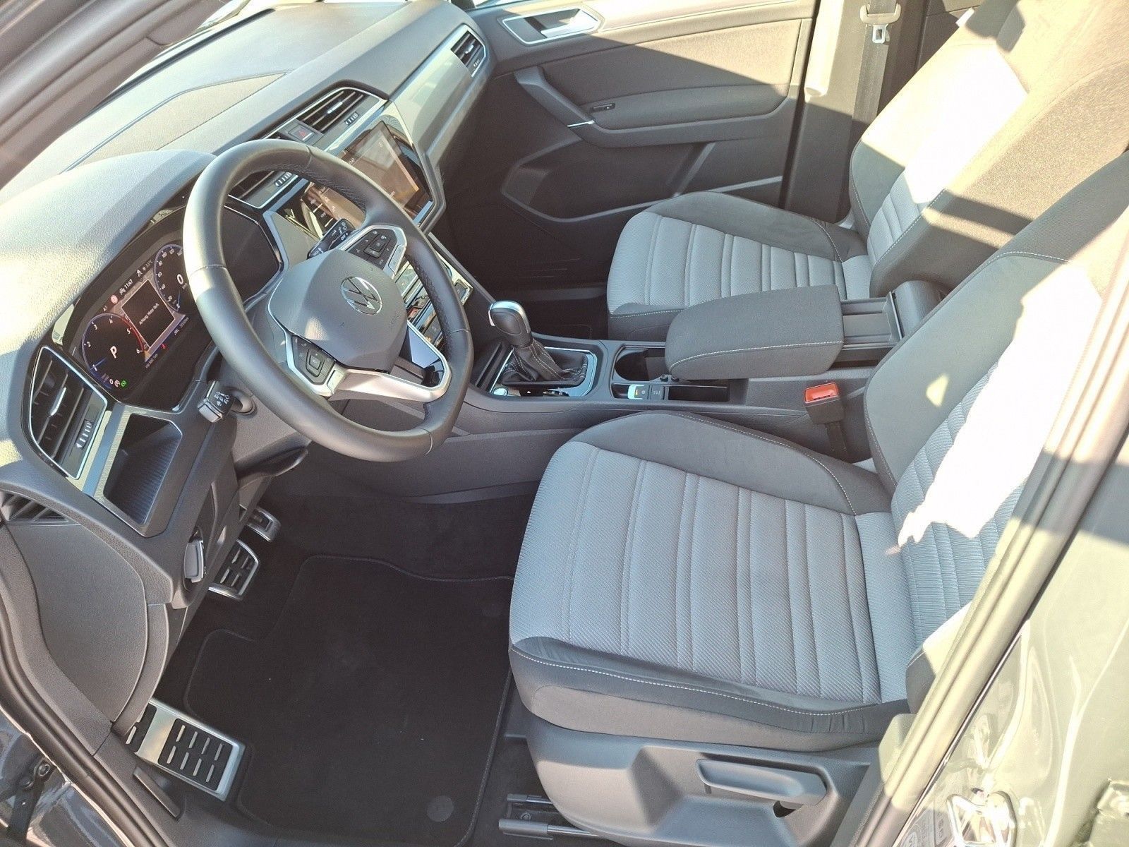 Volkswagen Touran - Bild 8