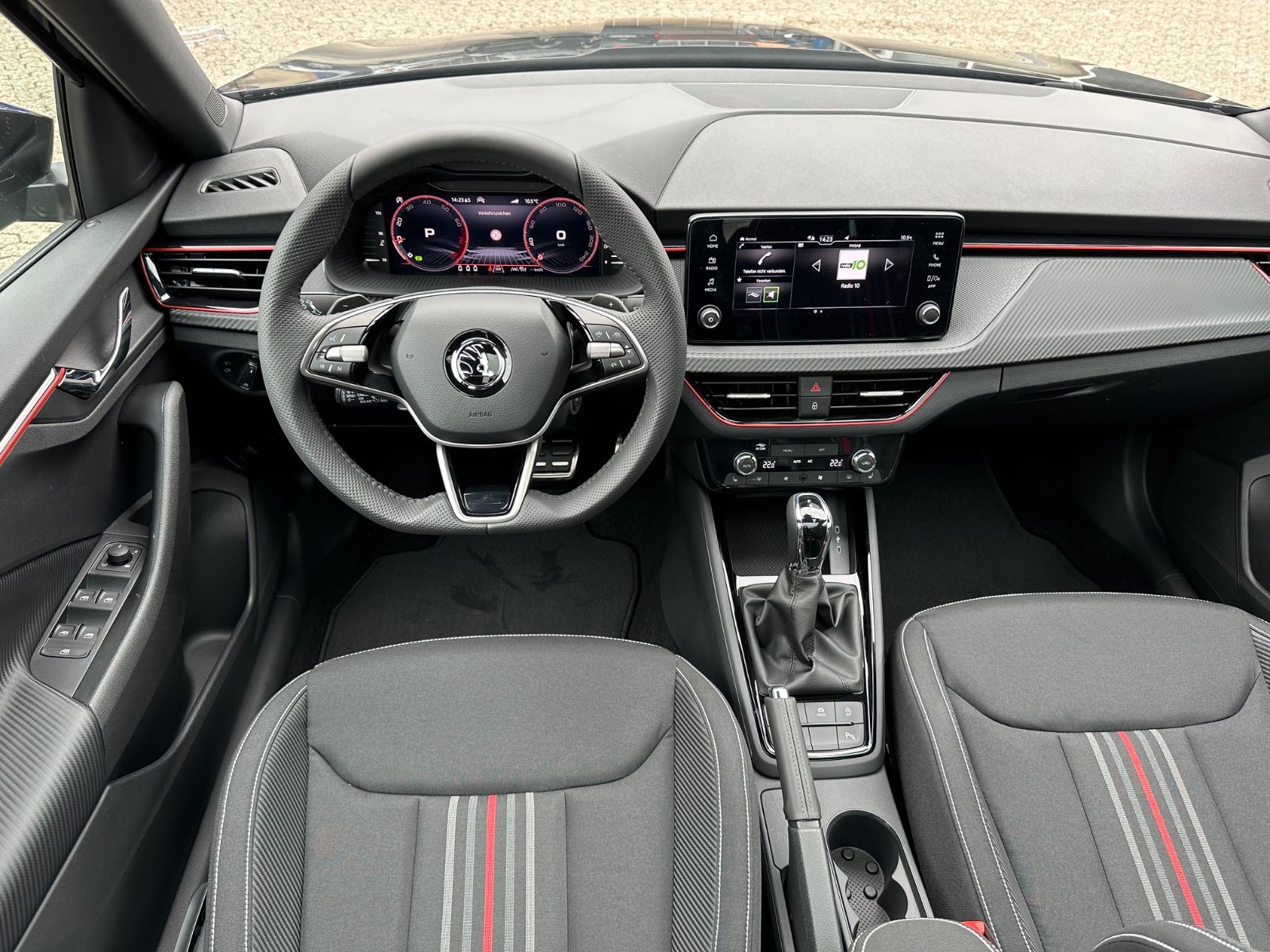 Fahrzeugabbildung SKODA Kamiq Monte Carlo 1.0 TSI DSG ACC/Matrix/Pano