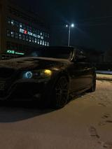 BMW e90 330d M Packet - BMW 330: 330d E90