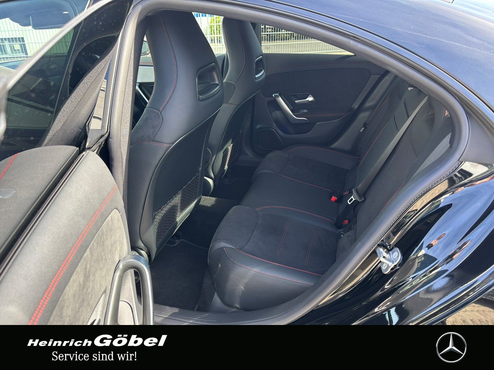 Fahrzeugabbildung Mercedes-Benz CLA 200 AMG*KEYSLESS*APPLE-CARPALY*AMBIENTEBEL