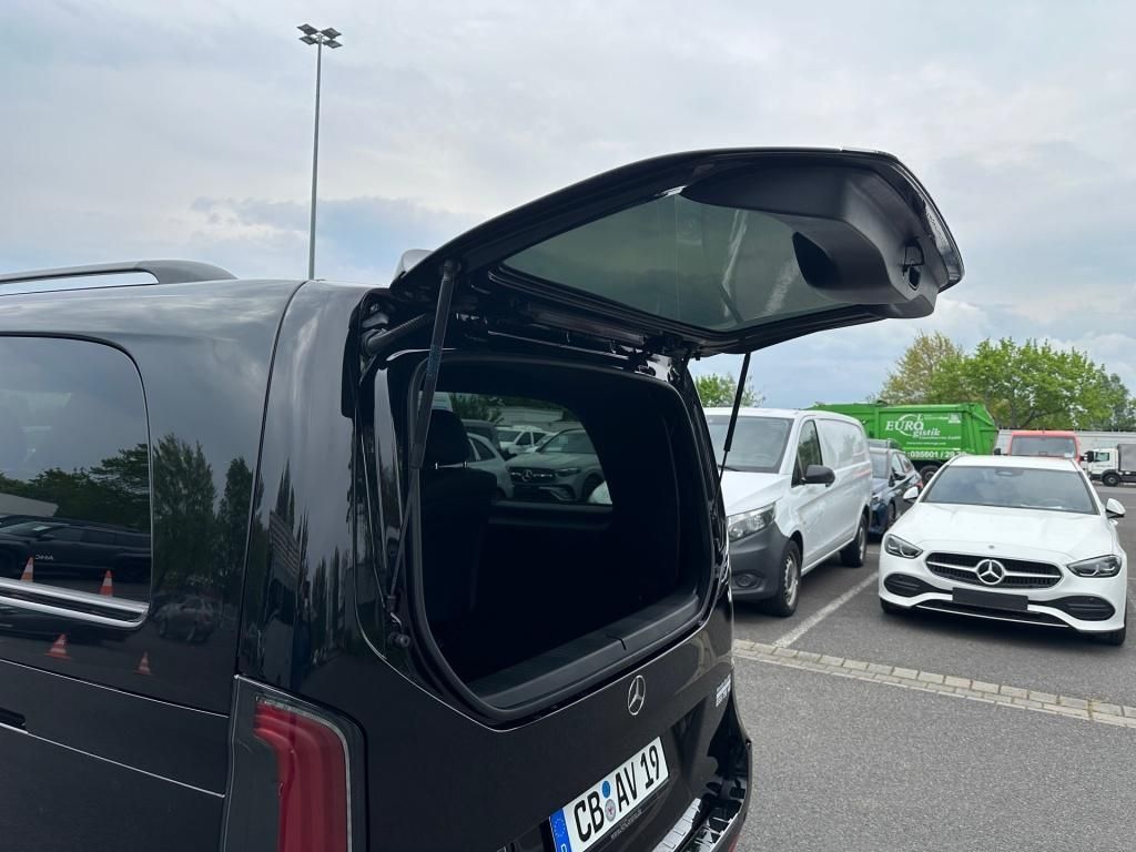 Fahrzeugabbildung Mercedes-Benz V 300 d AVANTGARDE Extralang AIRMATIC AMG STH