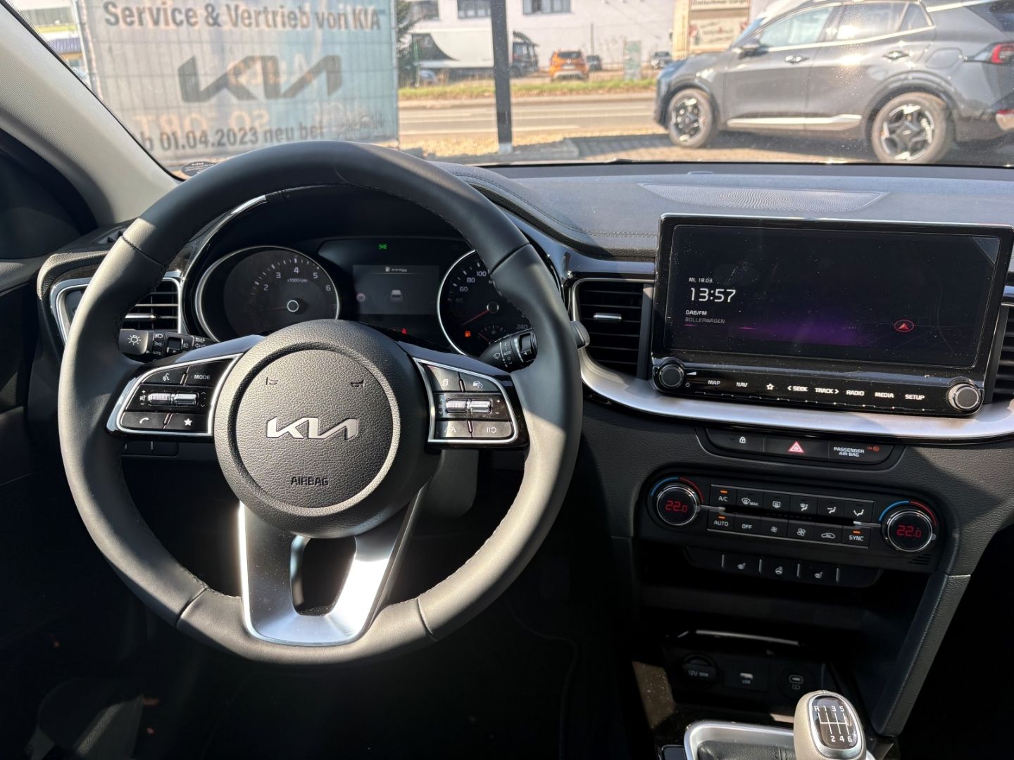 Fahrzeugabbildung Kia Ceed_sw Ultimate Edition TotWinkel PDC Keyless S