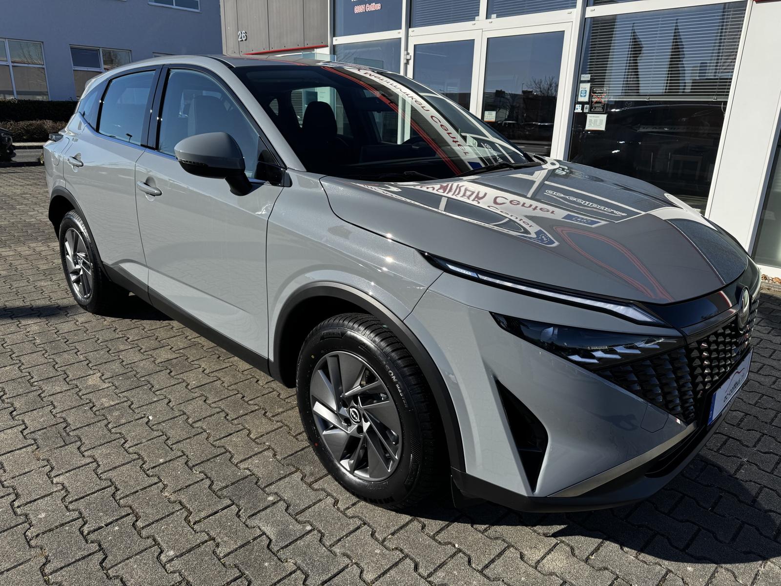 Nissan Qashqai 1.3 DIG MHEV Navi smart LED ACC Shzg Kam