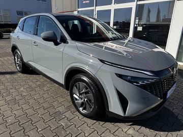 Nissan Qashqai - 1