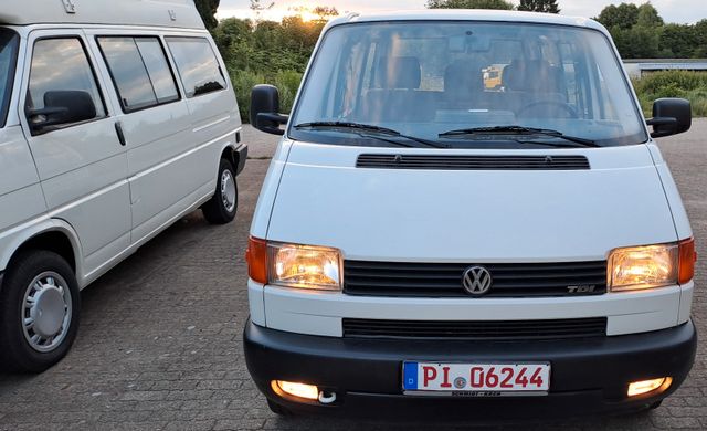 Volkswagen T4 Caravelle 2.5 TDI 75kW