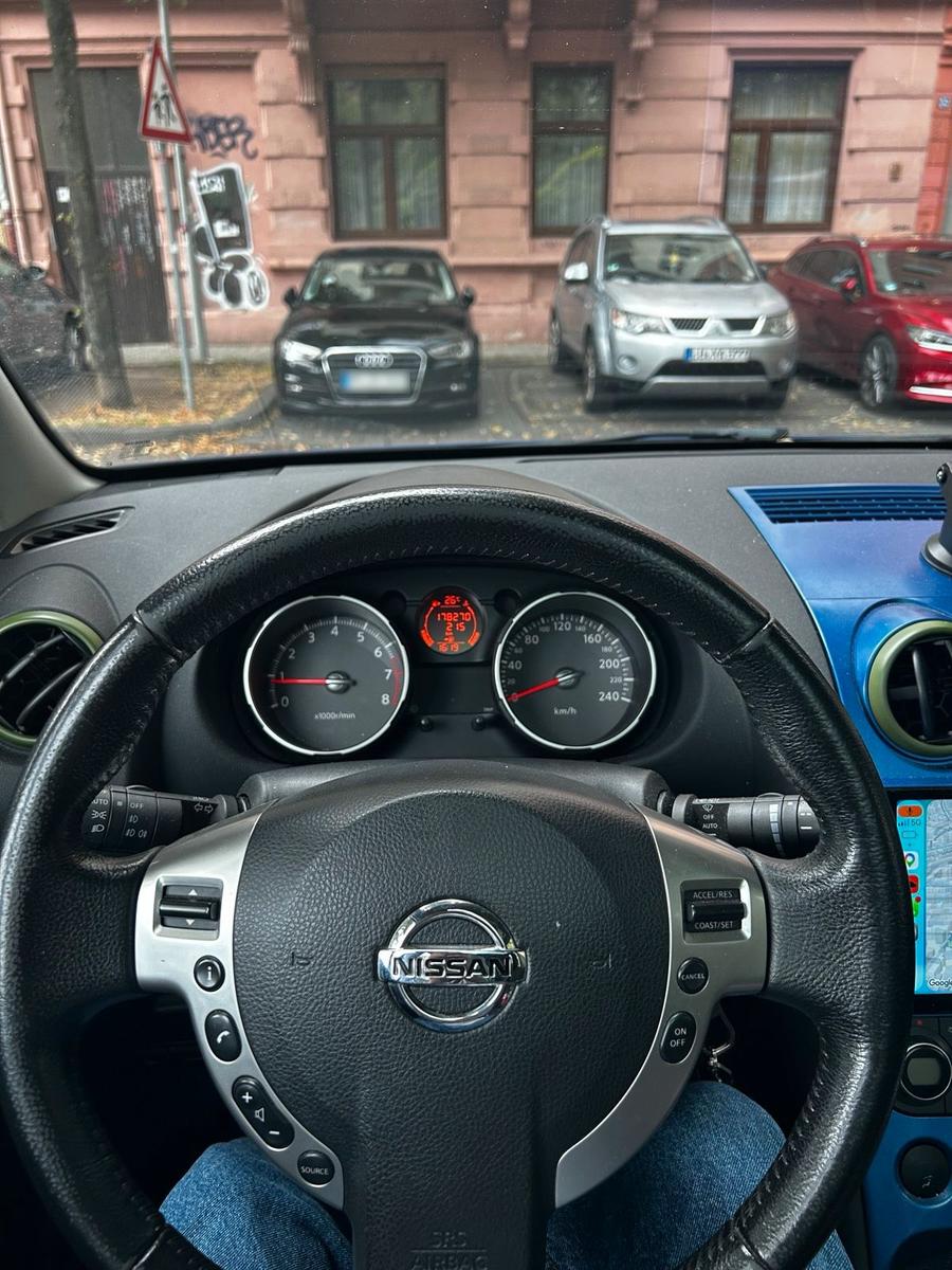 Nissan Qashqai+2 2009 — engine 141 HP (104kW)