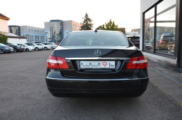 Mercedes E 200 - 9