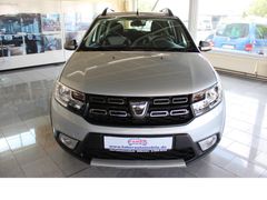 Fahrzeugabbildung Dacia Stepway Prestige,Automatic-Getriebe,Wie Neu