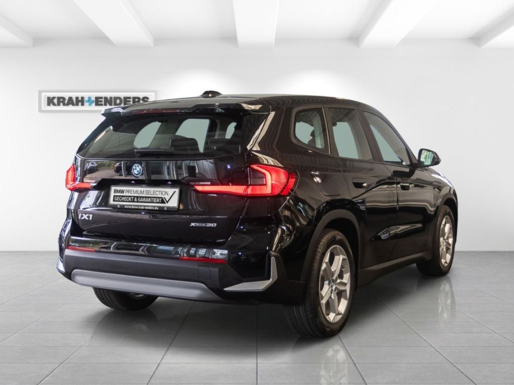 BMW iX1 xDrive30 Navi Soundsystem 360Kamera LED Lede foto 3