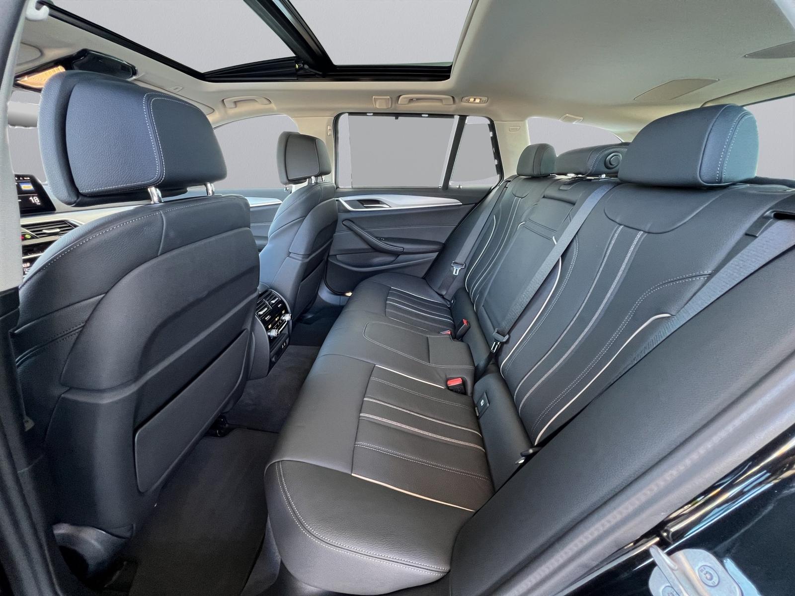 BMW 530e Touring Laser RFK HUD Pano Keyless