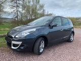 Renault Scenic 3 1,5l k9k dCi 110 - Renault Scenic mit Diesel-Antrieb: Kleinbus, Euro4, 1.9