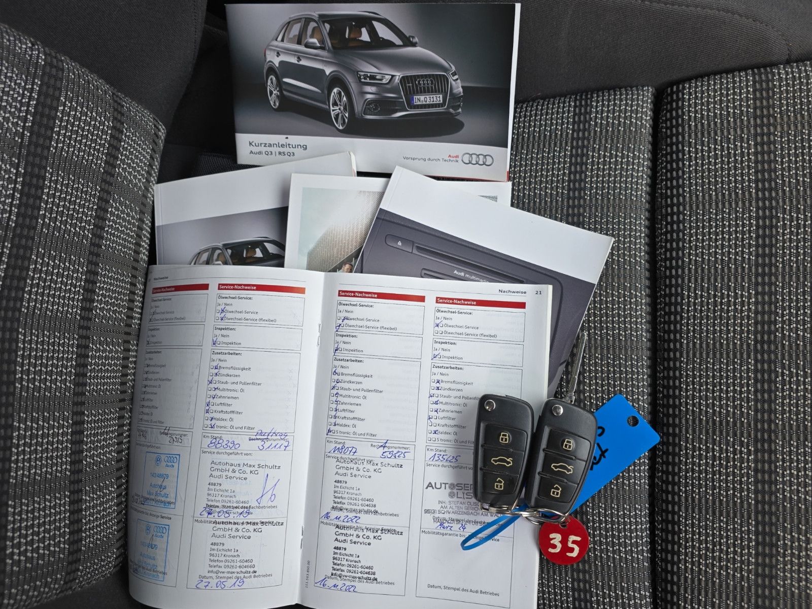 Fahrzeugabbildung Audi Q3 2.0 TDI quattro S-Line Automatik/Navi/PDC/