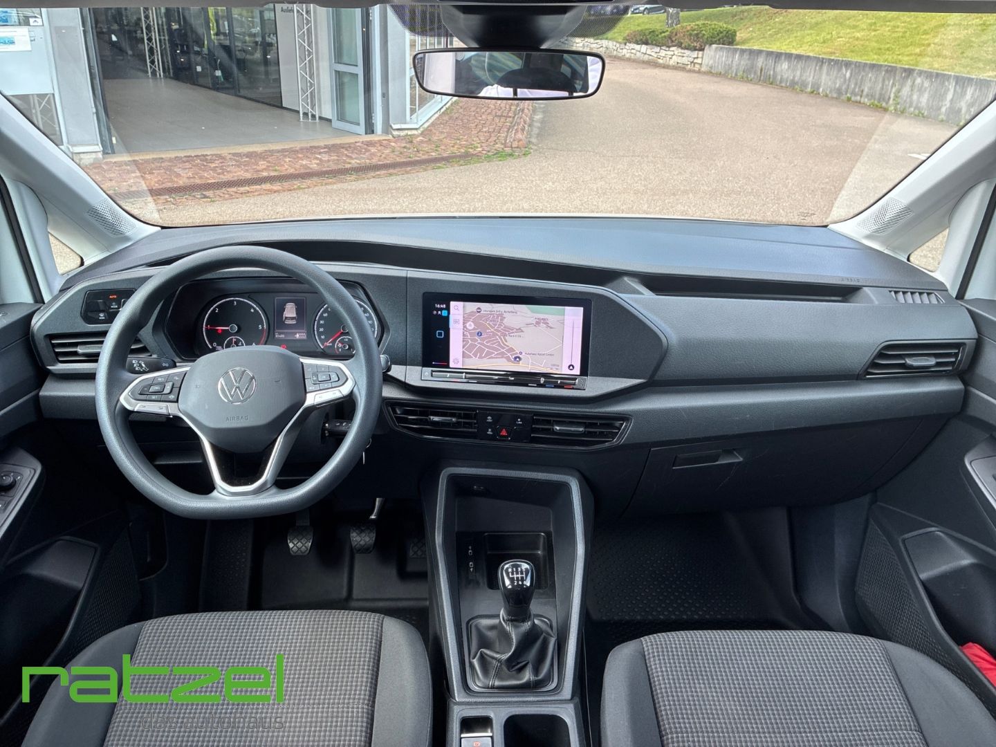 Fahrzeugabbildung Volkswagen Caddy Basis 2.0 TDI Navi Kamera lane Assist DAB