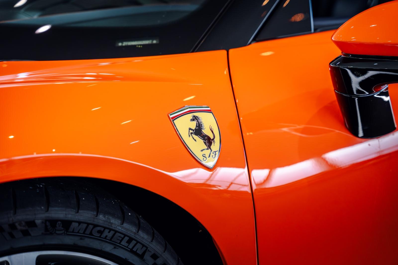 Ferrari SF90 Stradale*Lift*JBL*Carbon*Passenger-Display*