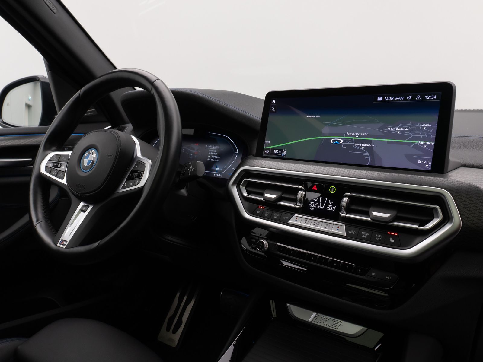 Fahrzeugabbildung BMW iX3 Impressive M Sport Panorama 360°HUD DAB H/K