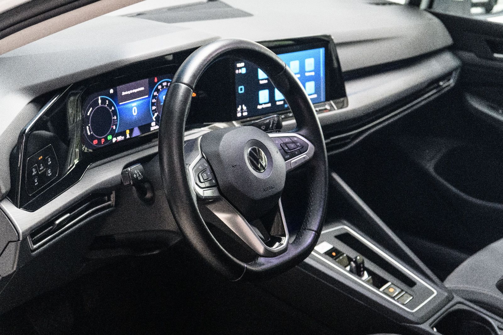 Fahrzeugabbildung Volkswagen Golf  Style eHybrid PHEV +150kw+DSG+ACC+AppCon.