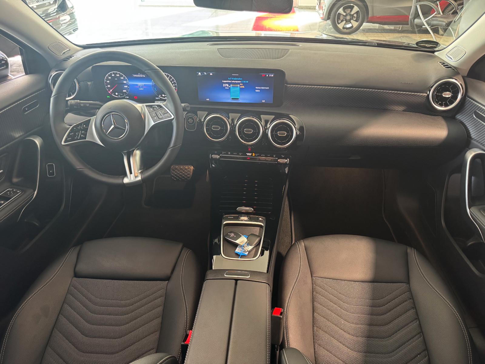 Mercedes-Benz A 250 e DCT*Progressive | NIGHT | LrHz | Kamera