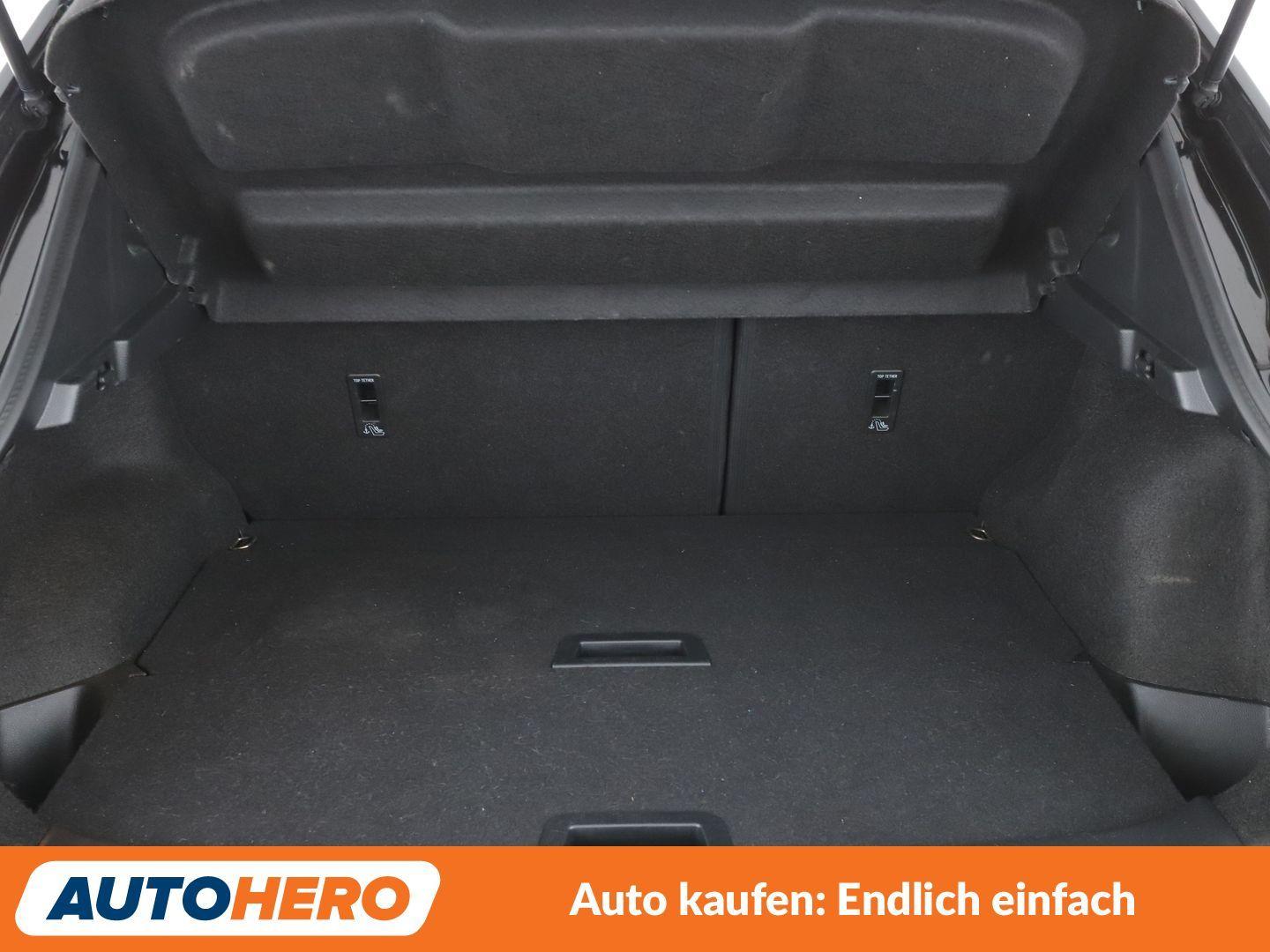 Nissan Qashqai 1.3 DIG-T N-Connecta*NAVI*CAM*TEMPO*PDC*
