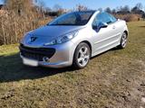 Peugeot 207 CC Cabrio 4Sitze mit viel Tüv ... - Peugeot 207 in Lübeck