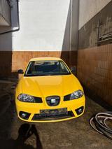 Seat Ibiza 1.4 16V 63kW Reference Reference - Seat Ibiza: Gelb