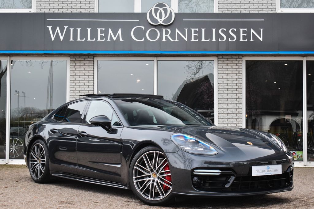 Image of Porsche Panamera