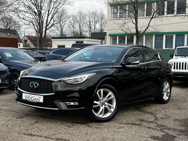 Infiniti Q30 1.5d Premium |Klimaaut. |Navi |AHK |8x ALU