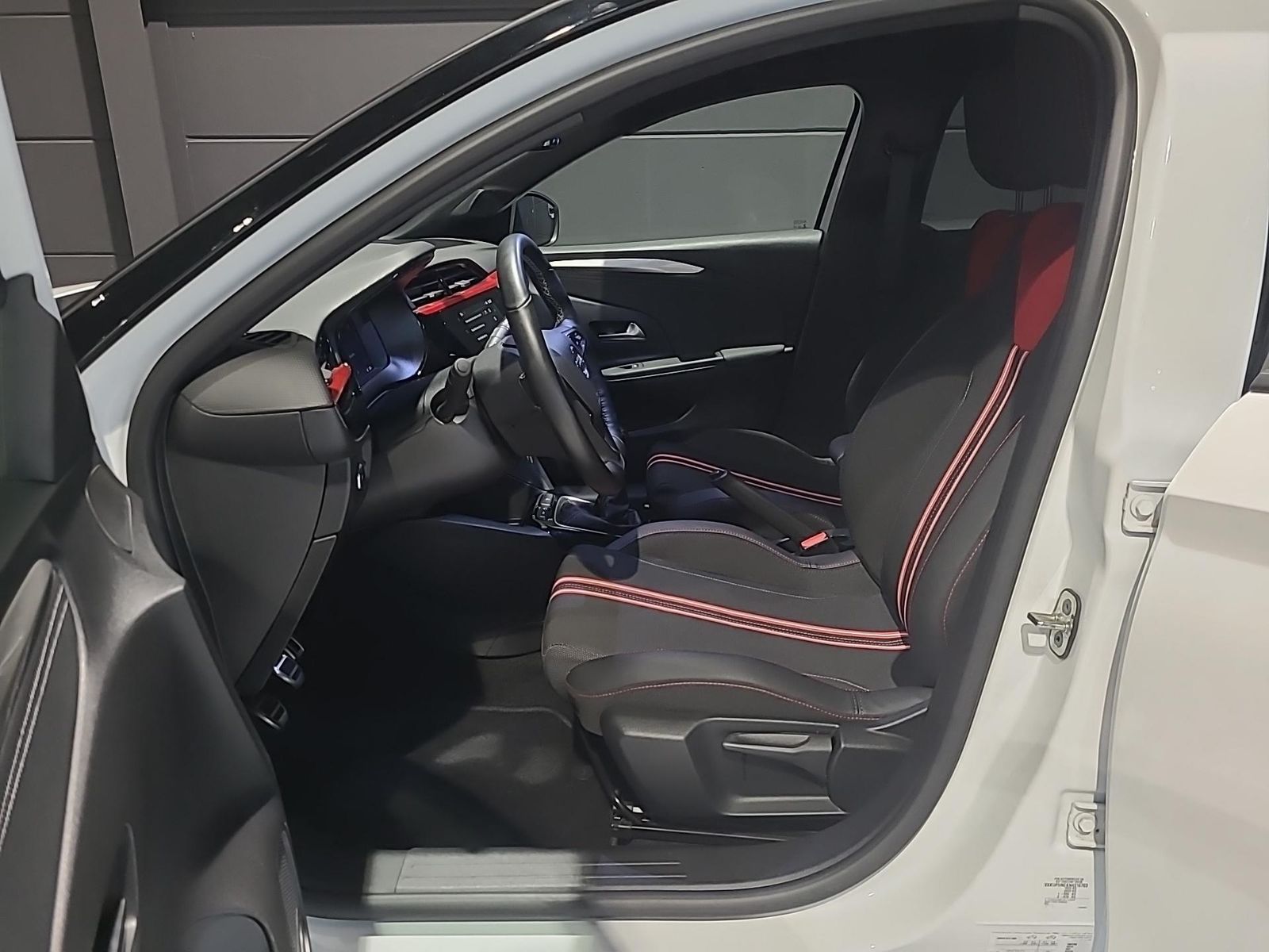 Fahrzeugabbildung Opel Corsa F GS Line +SHZ+TEMPOMAT+LANEASSIST+PDC