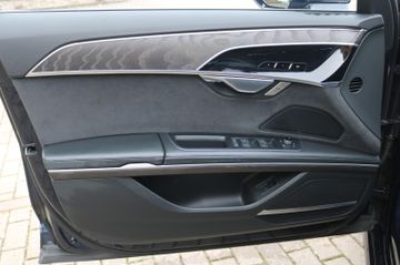 Audi A8 - 7