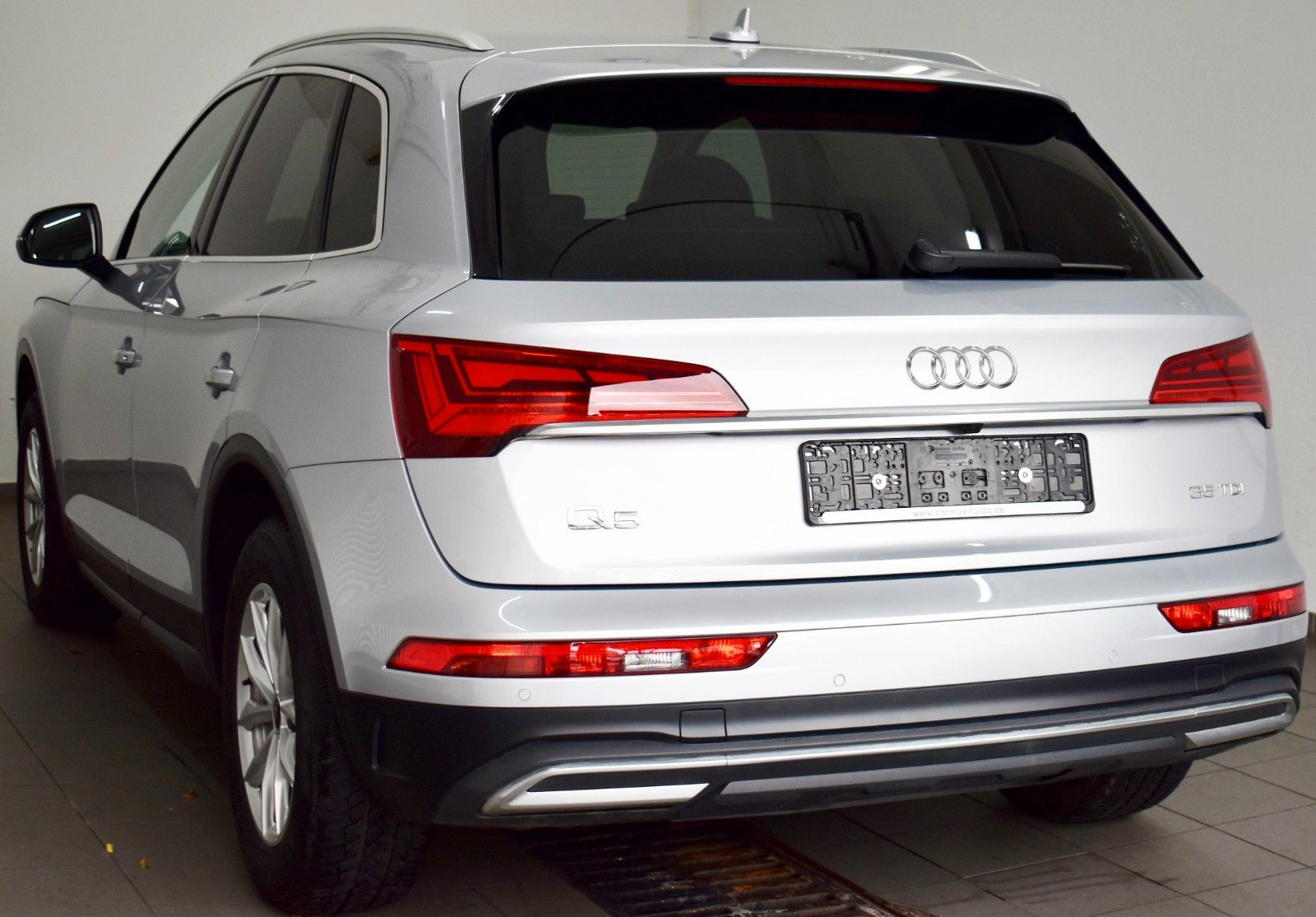 Fahrzeugabbildung Audi Q5 35 TDI Leder,Navi,LED,Kamera,SH,ACC,DAB