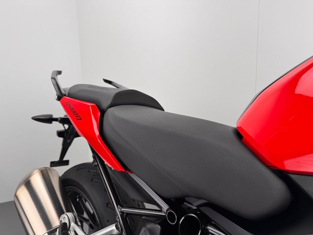 Fahrzeugabbildung BMW R 1200 R *TOP-ZUSTAND *SERVICE/REIFEN NEU