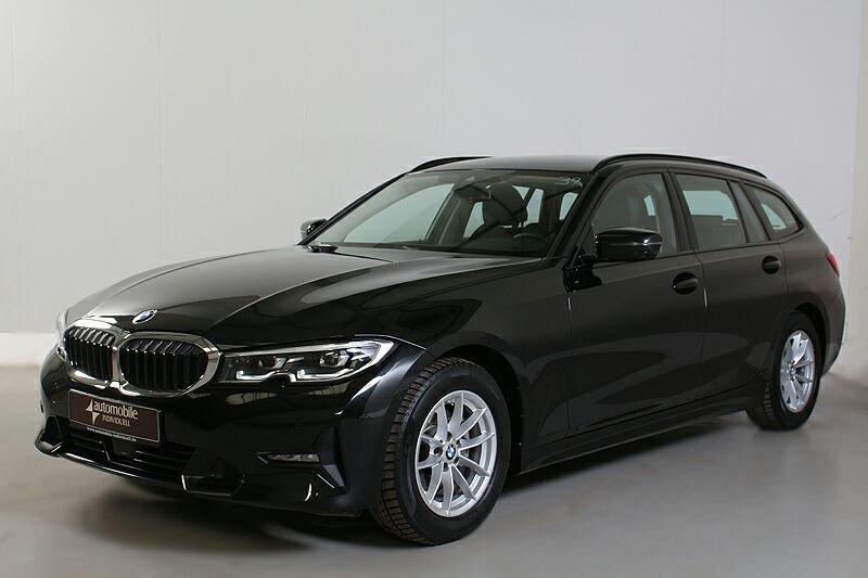 BMW 320i Aut Sport Line ACC Live Cockpit Parkassist 2022