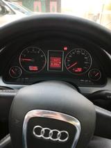 Audi A4 1.8 T Avant - - Audi A4 aus 2005: Kombi