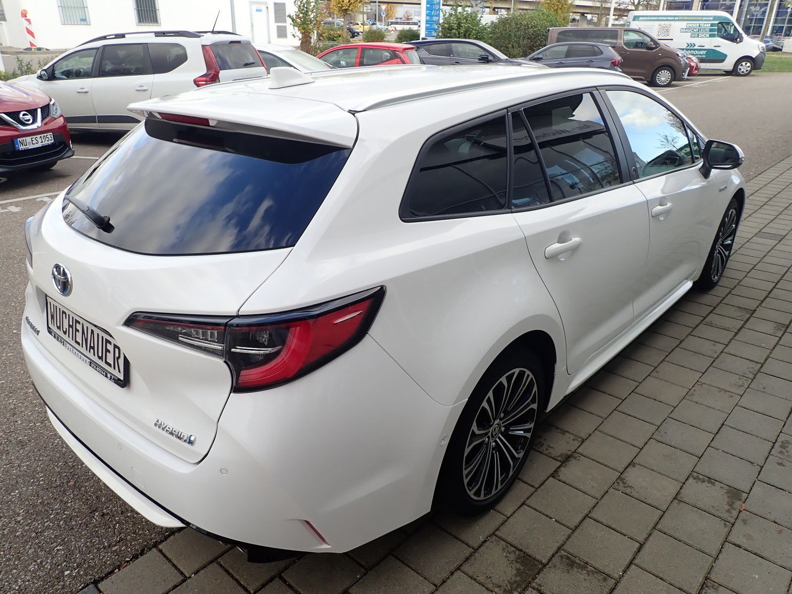 Fahrzeugabbildung Toyota Corolla TS 2.0 Hybrid Team D, AHK